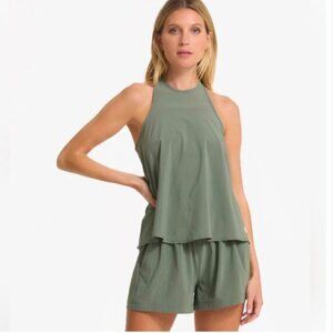 Vuori Women’s Snapback Racerback Tank – Pistachio – XS (Villa Swing Style)